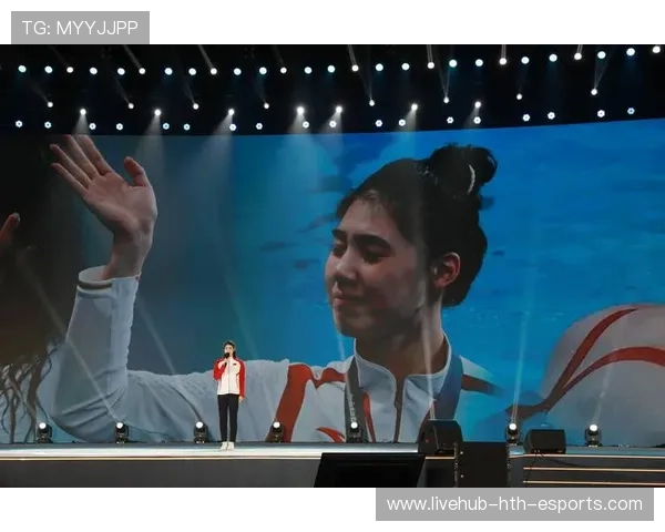 张雨霏:突破极限,登上更高山顶的秘诀,张雨霏登上领奖台 张雨霏:突破极限,登上更高山顶的秘诀,张雨霏登上领奖台